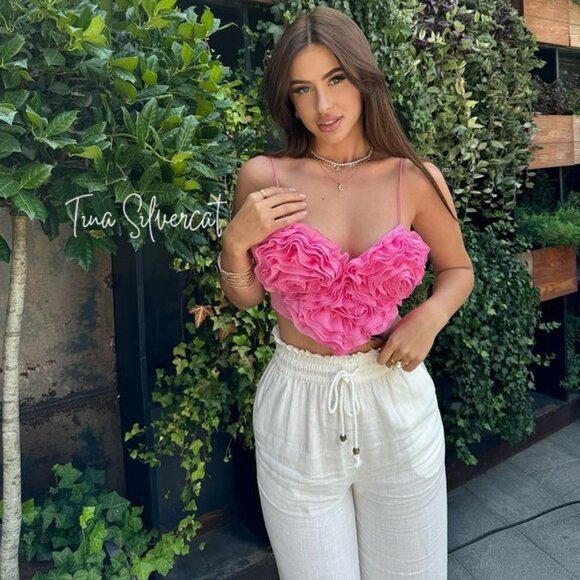 BLOGGER'S FAVE! Zara Voluminous Heart Crop Top Pink NWT - Picture 12 of 16